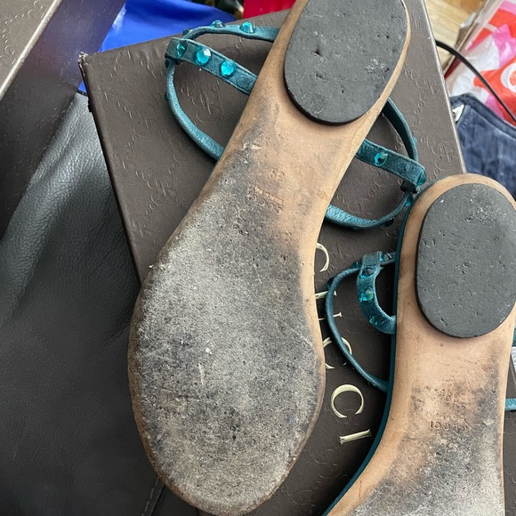 Gucci t-strap sandals - Picture 6 of 6